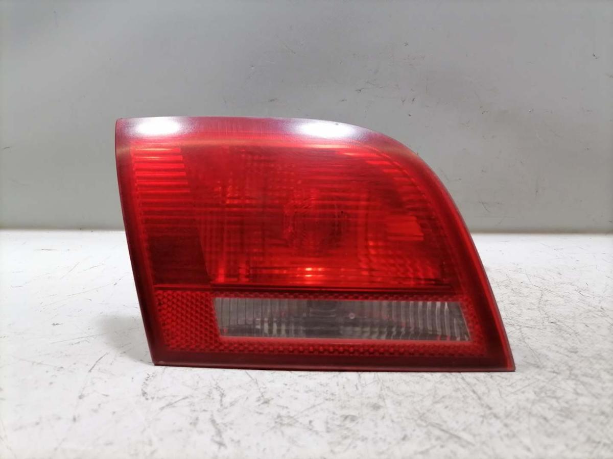 Audi A3 8P original R&uuml;cklicht R&uuml;ckleuchte innen links Vorfacelift 5 T&uuml;rer BJ06